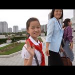 【朝鲜世界2】10集：来自朝鲜的美少女，在少年宫学习演讲，见到镜头有点害羞 ／ 旅行纪录片我去看世界